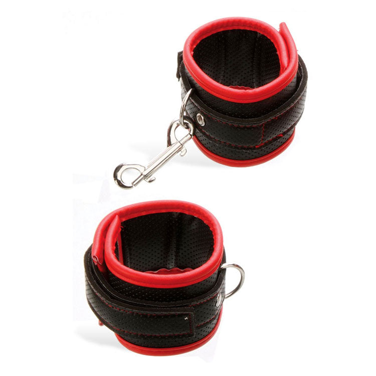 Adam & Eve SCARLET COUTURE BONDAGE CUFFS Restraints Adam & Eve Main image