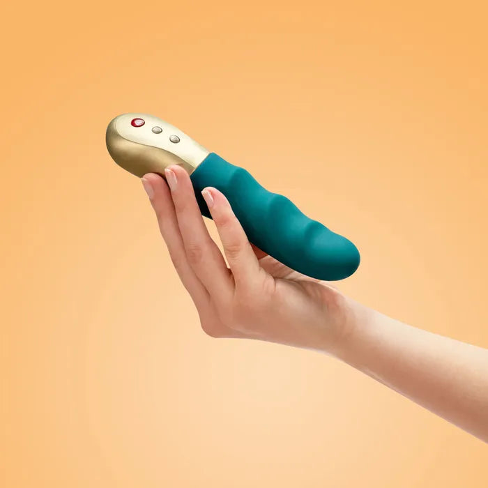 Fun Factory STRONIC PETITE USB Rechargeable Thrusting Vibrator 17cm Fun Factory